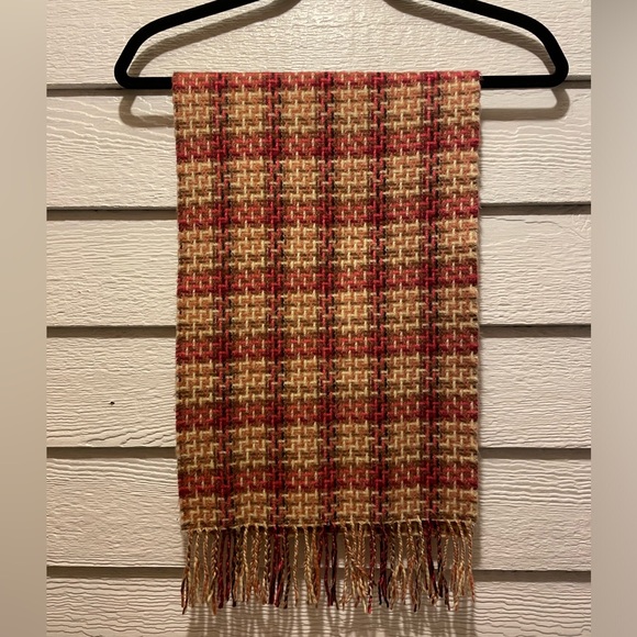 100% Cashmere Scarf 30” x 12” Made in England - Picture 4 of 5